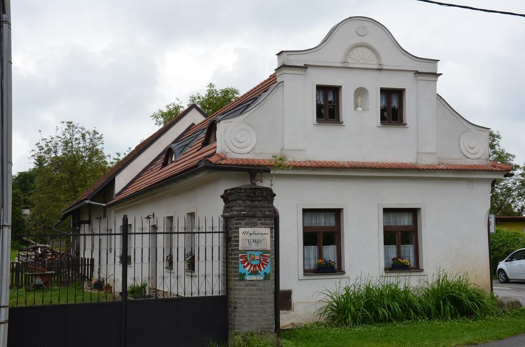 Ubytovani Hrusice Zewnętrze zdjęcie