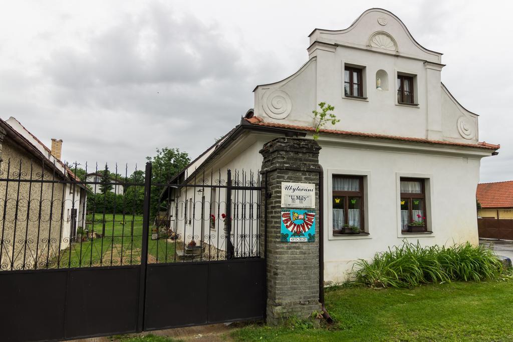 Ubytovani Hrusice Zewnętrze zdjęcie